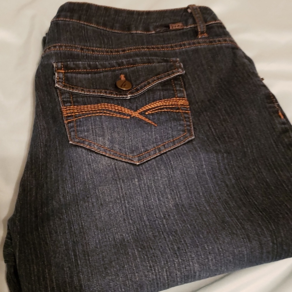 Jeans - Picture 3 of 3